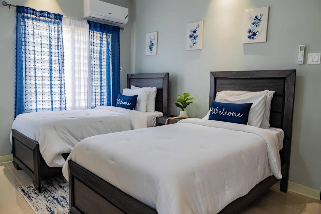 Vila Pyramid Point Manor Ocho Rios Exteriér fotografie