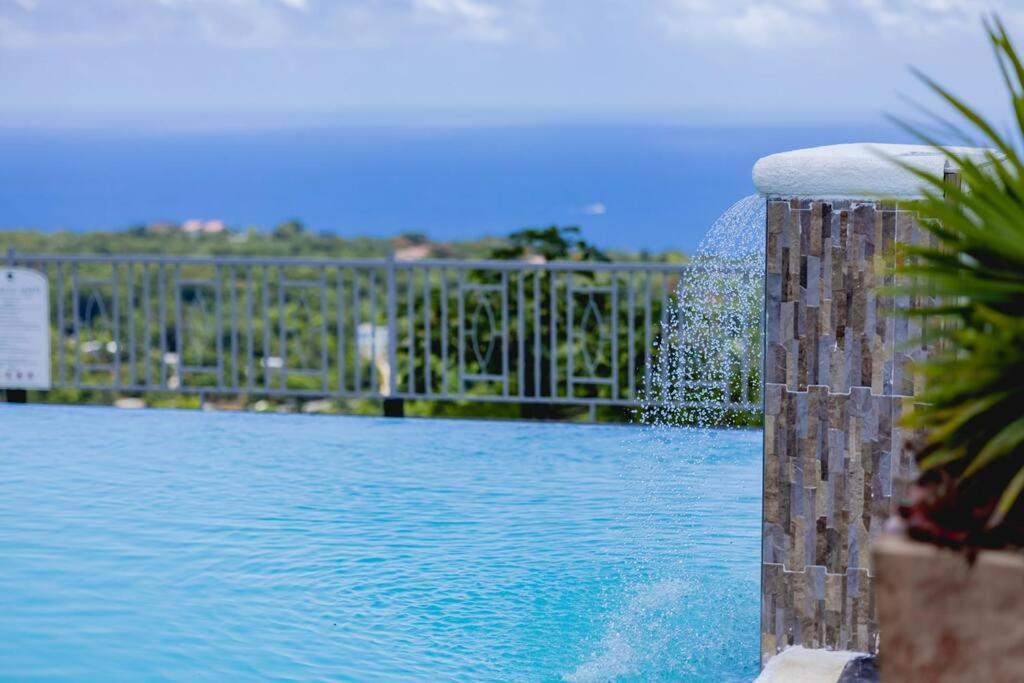 Vila Pyramid Point Manor Ocho Rios Exteriér fotografie