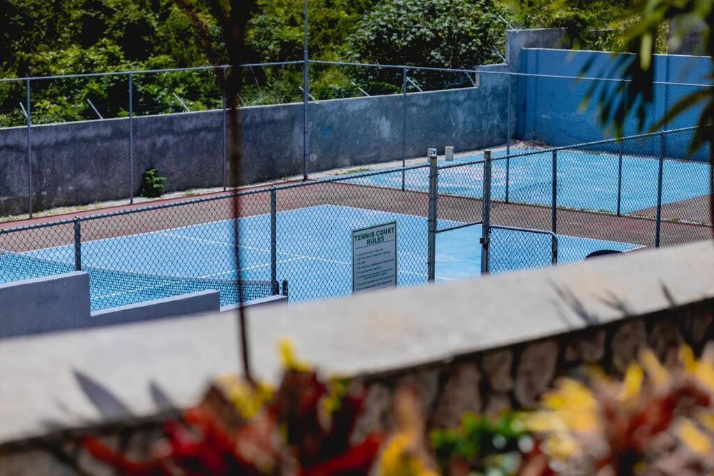 Vila Pyramid Point Manor Ocho Rios Exteriér fotografie